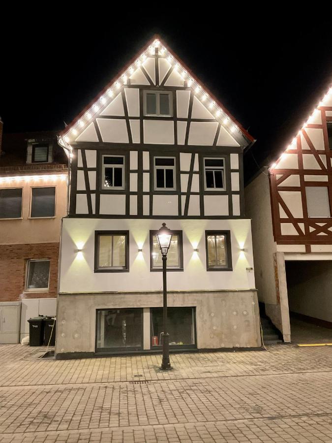 Best Central Apartment - Am Marktplatz - Up To 5 - Next To Frankfurt And Hanau - Coffee And Snacks - Netflix, Prime, Disney Nidderau Bagian luar foto